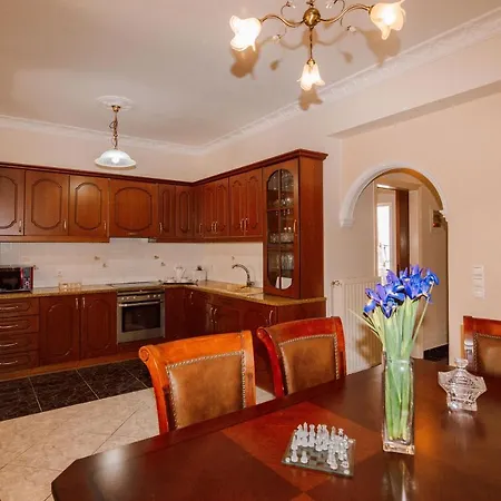 Oasis Apartment